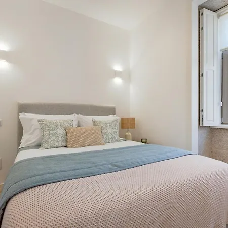 The Soft Escape @ Boavista Flats * Порту