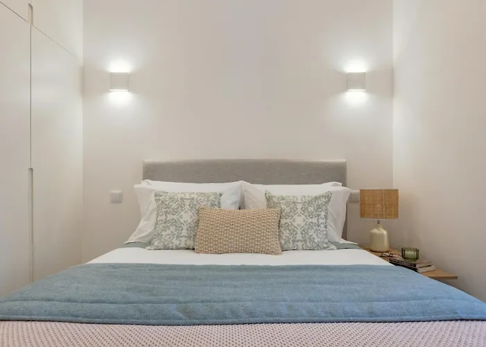 The Soft Escape @ Boavista Flats * بورتو