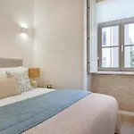 The Soft Escape @ Boavista Flats * 波尔图