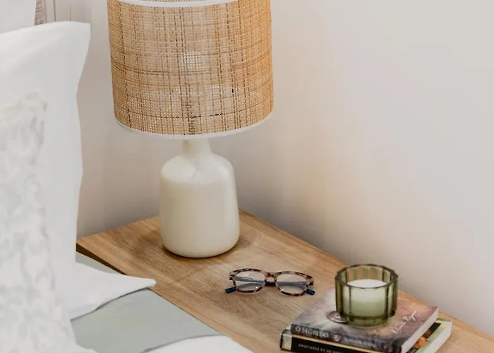 The Soft Escape @ Boavista Flats * 波尔图